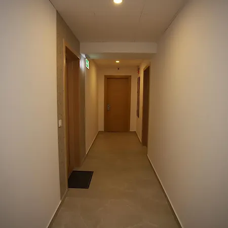 Pearl Rin Grand Apartman